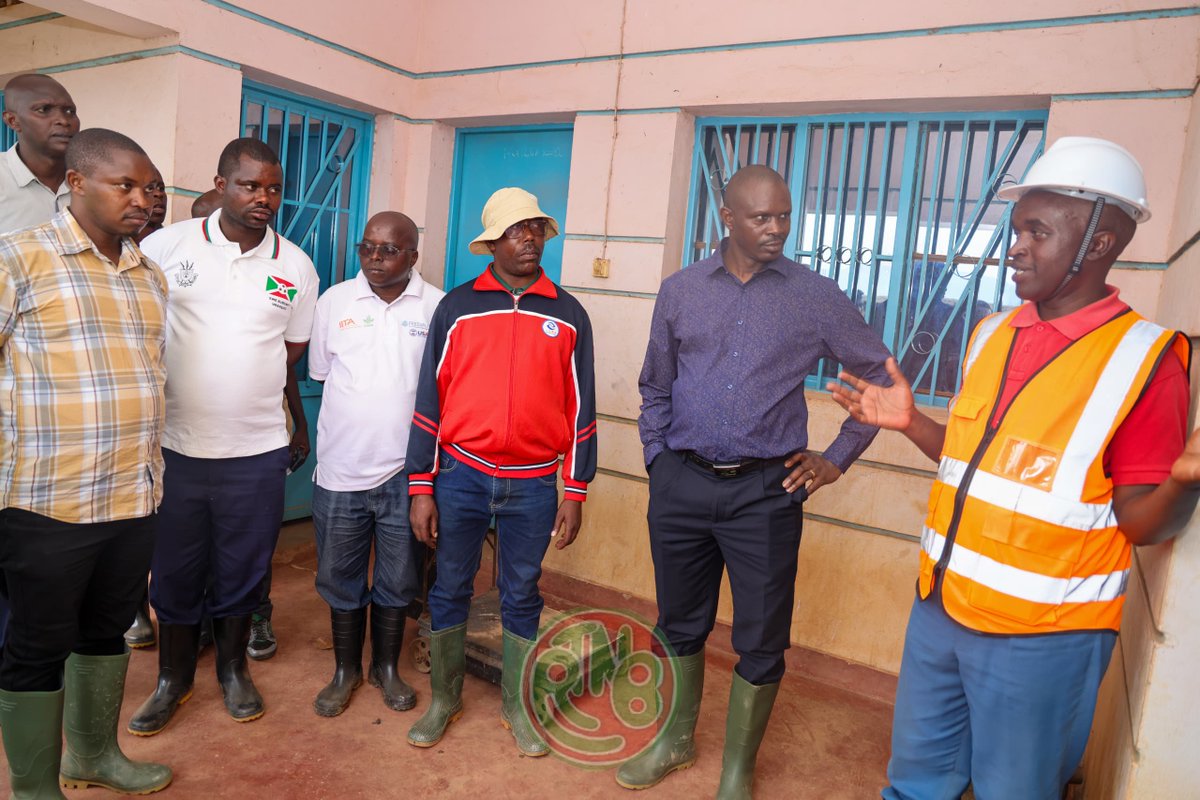 RTNBurundi's tweet image. Le ministre en charge de l'Environnement, Prosper Dodiko a également visité les stocks de la société pour vérifier la quantité de minerais déjà produits par #BME.