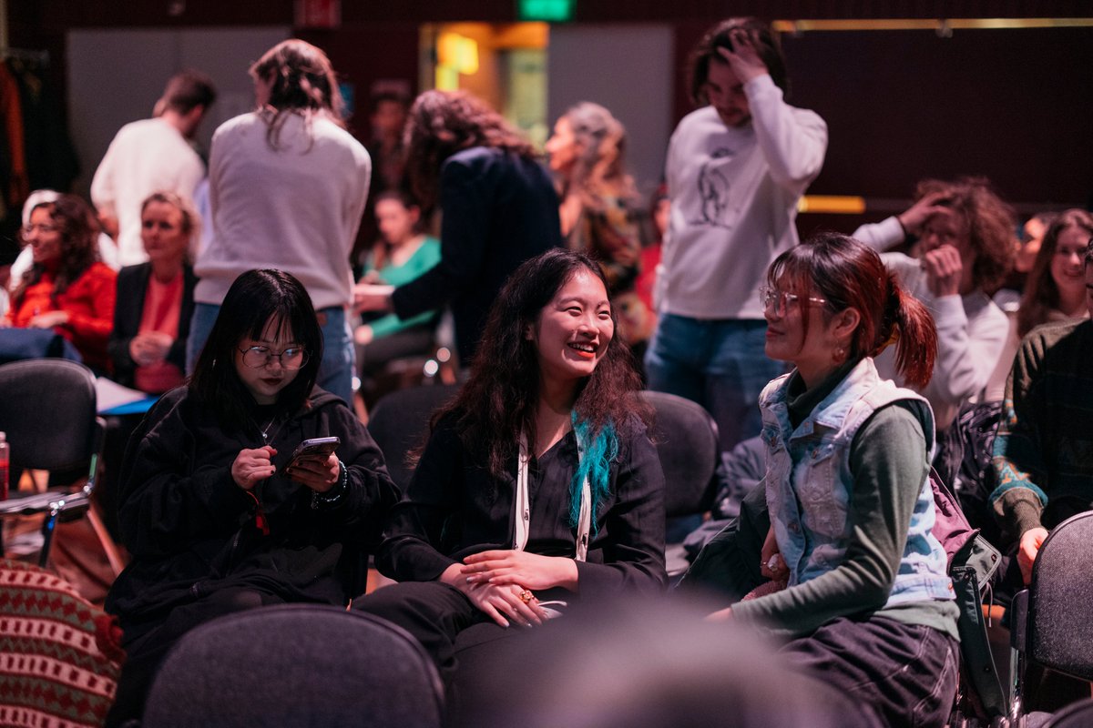 Push*Back*Lash tweet media