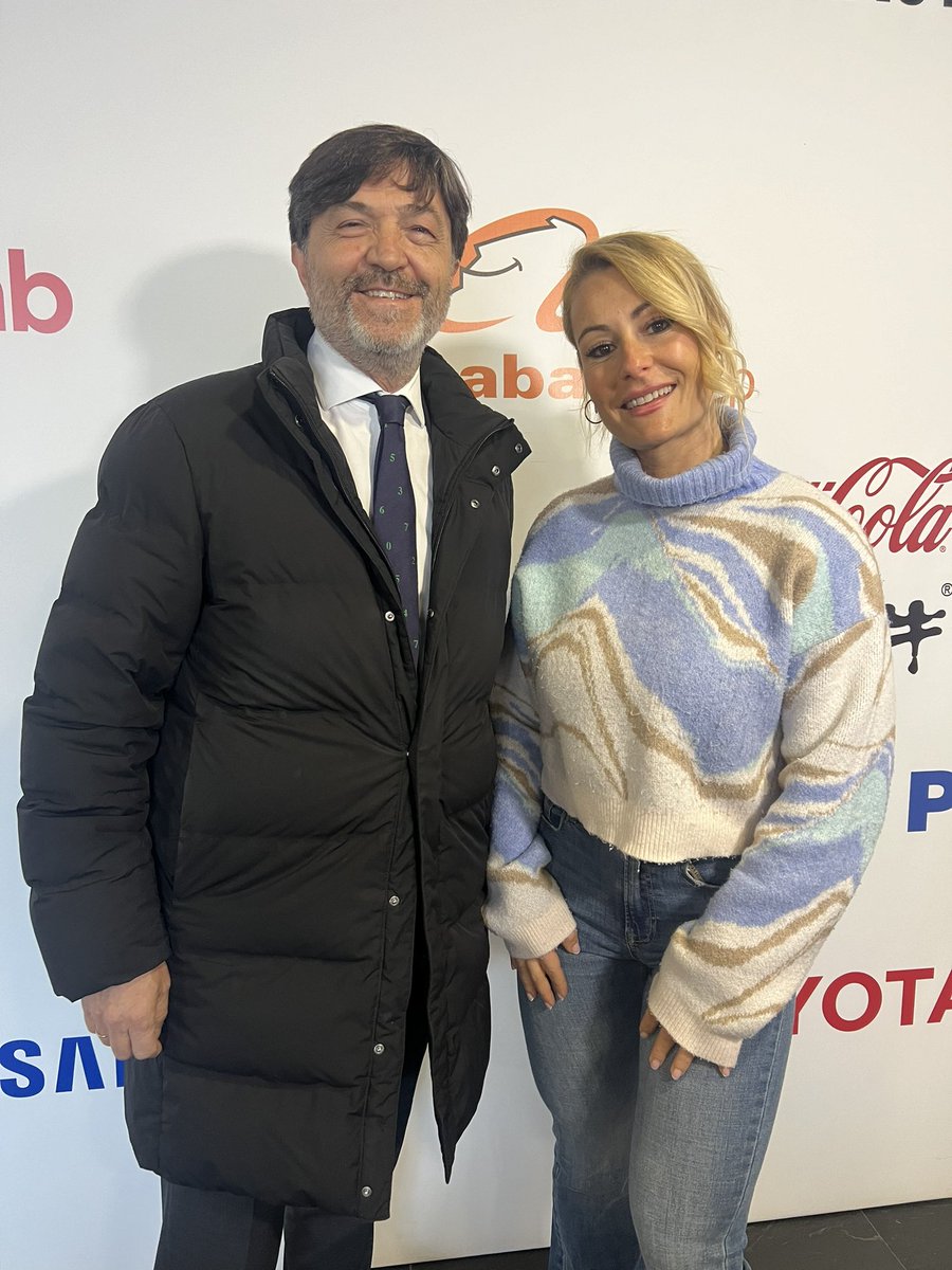 Con Lydia Valentín, campeona olímpica, campeona en ejemplo de vida. En el COE, en la jornada: “Nosotros podemos prevenir el cáncer”. Presentado por Roberto Gómez.