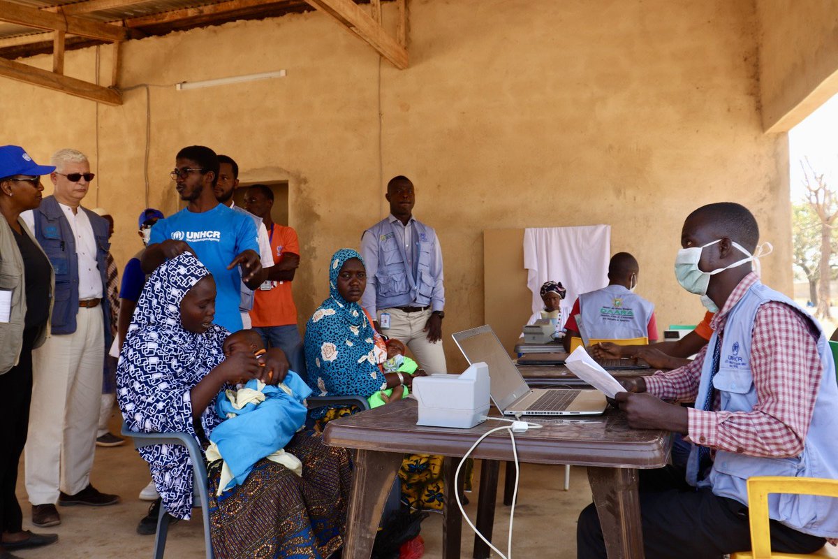 ONU_CIV's tweet image. A Nioronigué &amp;amp; sur le site d&apos;accueil des demandeurs d&apos;asile venus du Burkina Faso, les agences de l&apos;@ONU_CIV par leurs interventions multisectorielles, appuient le @Gouvci pour répondre aux besoins des communautés en alimentation, eau, éducation, protection &amp;amp; cohésion sociale.