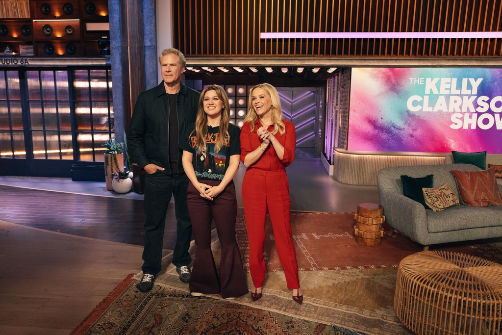 KellyClarksonTV's tweet photo. You're Cordially Invited...to tune in today for fun with Reese Witherspoon, Will Ferrell, Meredith Hagner and Geraldine Viswanathan! PLUS a performance from The Warning! https://t.co/KxfaFknHbx