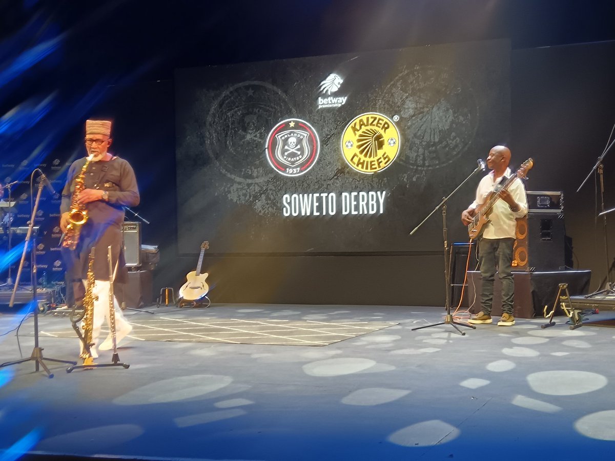 Themba_TT's tweet photo. Beautiful touch by the league to bring the Soweto Derby press conference to the Soweto Theater. Having @siphomabuse perform is a cherry on top. #LISEGAZINIForever #IsWaar @OfficialPSL https://t.co/MRt2YcX91u