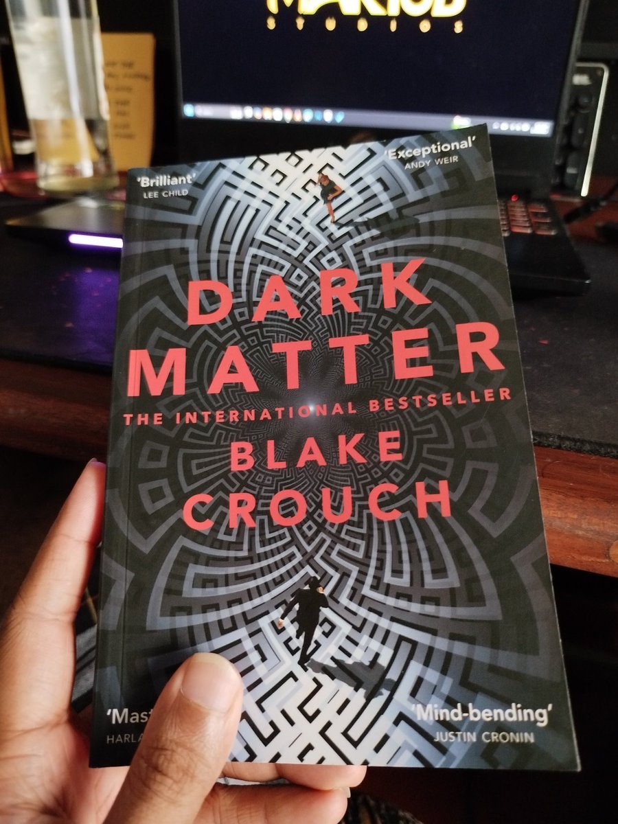 officialakashsk's tweet image. Book 3 - Dark Matter by Blake Crouch

Fast-paced, sorta trippy and reminiscent of Elsewhere by Dean Koontz. Crouch&apos;s short-burst writing style is very contemporary - makes for an easy read!

#bookstagram #booksonx