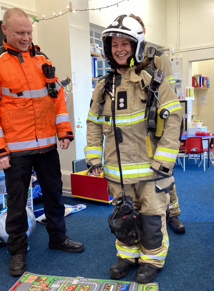 We enjoyed a visit from <a href="/HumbersideFire/">Humberside Fire & Rescue</a> today. 🧑‍🚒
