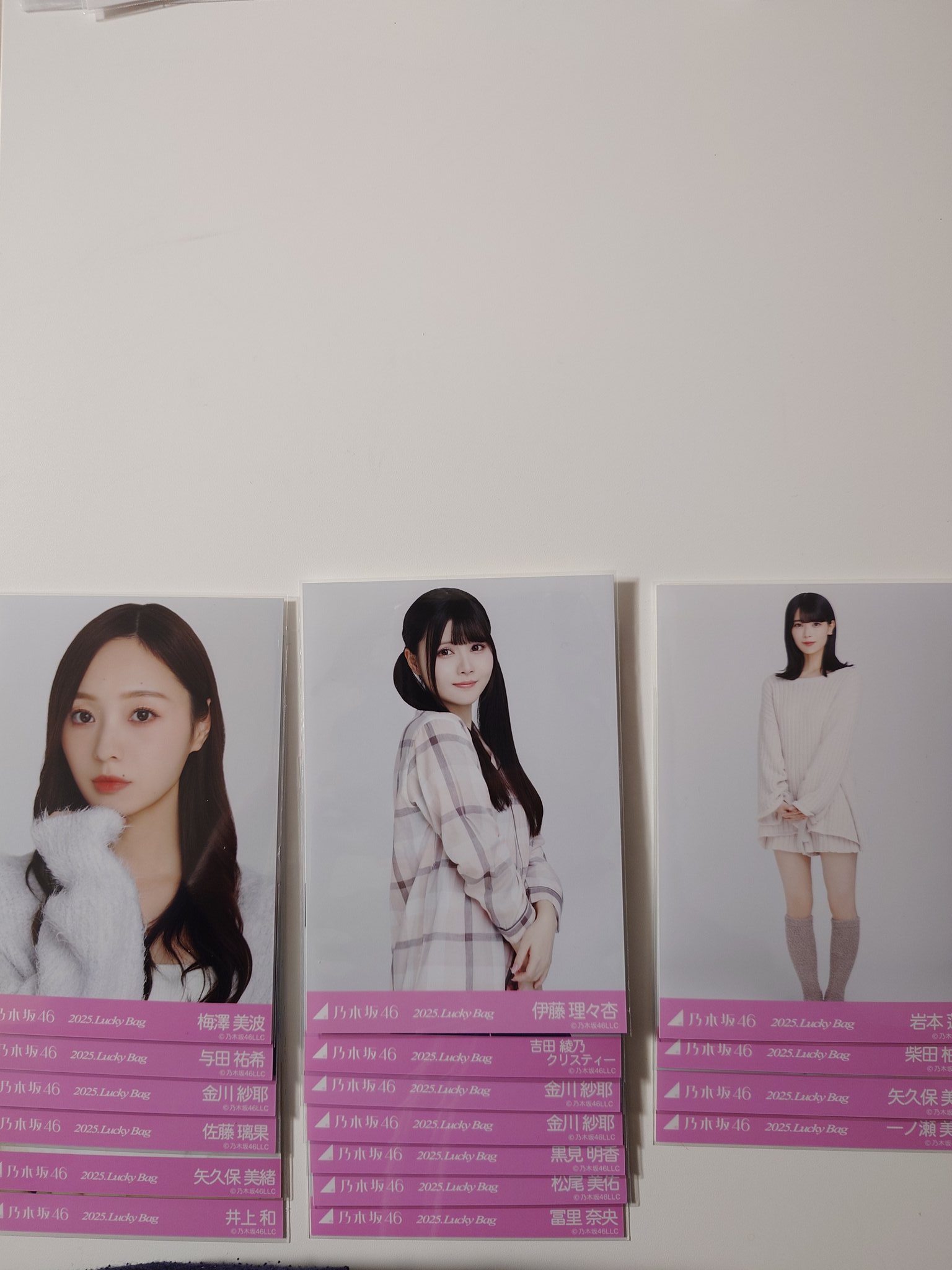 Amazon.co.jp: 乃木坂46 福袋2023 メンバーデザイン個別クッション