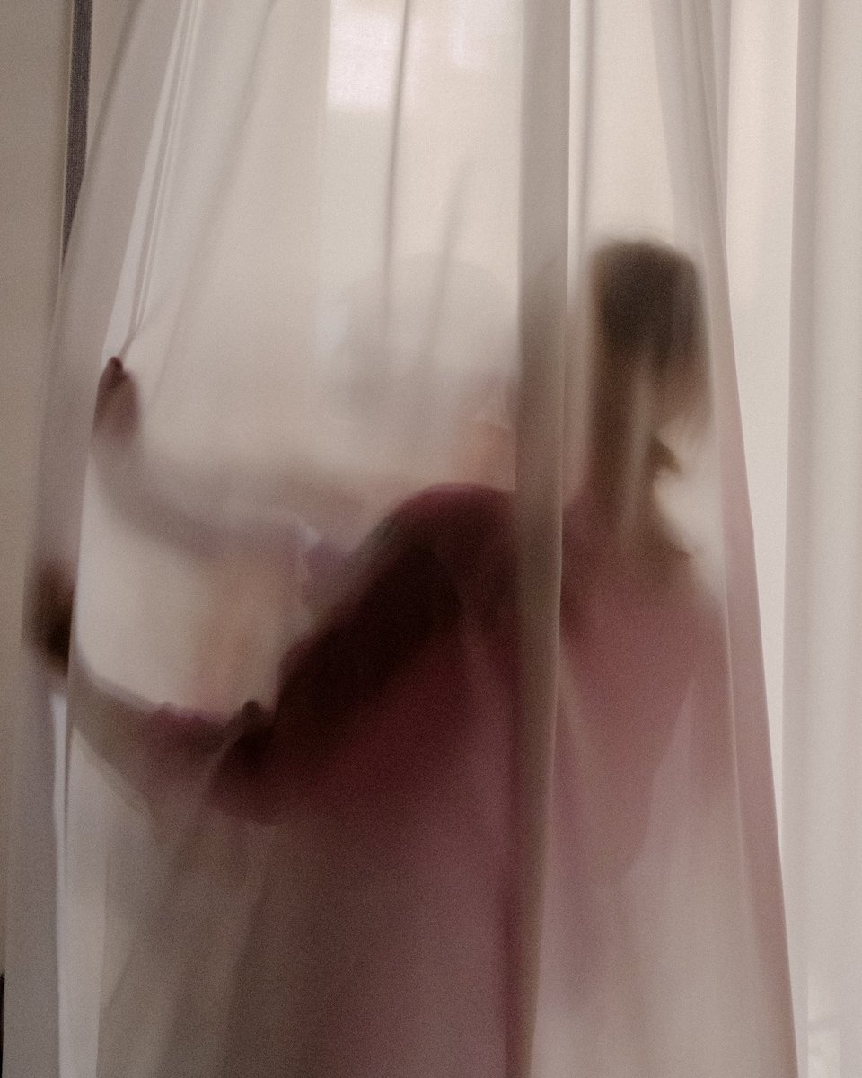 _alinatrifan's tweet image. my mum holding my daughter, December 2024