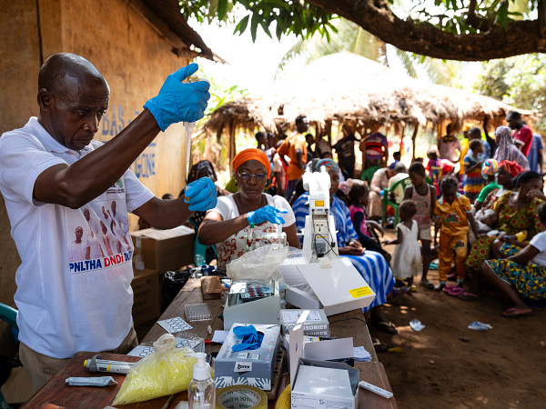 Norad (@noradno) on Twitter photo Guinea has now eliminated sleeping sickness as a public health problem! <a href="/DNDi/">Drugs for Neglected Diseases initiative</a> is a non-profit medical research organization that discovers, develops and makes available treatments for neglected populations
📸: Brent Stirton/Getty Images for DNDI Guinea has now eliminated sleeping sickness as a public health problem! <a href="/DNDi/">Drugs for Neglected Diseases initiative</a> is a non-profit medical research organization that discovers, develops and makes available treatments for neglected populations
📸: Brent Stirton/Getty Images for DNDI