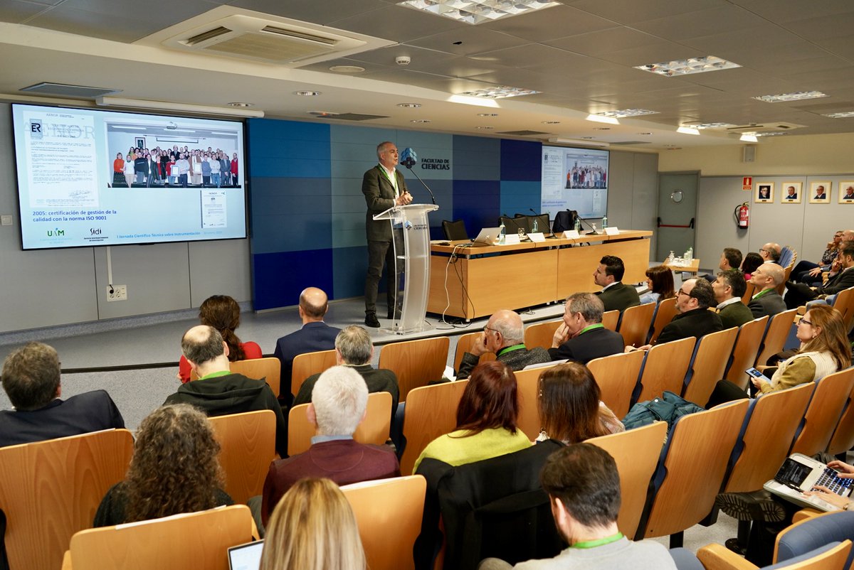 UAM Autónoma Madrid (@uam_madrid) on Twitter photo 🟢Hoy ha comenzado la Jornada Científico-Técnica sobre Instrumentación #ICT en la <a href="/CienciasUAM/">Facultad de Ciencias</a> de la #UAM.
En la inauguración han participado los vicerrectores de Política Científica y de Campus, Daniel Jaque y Miguel Manso, y Marina Villegas, directora general de Investigación 🟢Hoy ha comenzado la Jornada Científico-Técnica sobre Instrumentación #ICT en la <a href="/CienciasUAM/">Facultad de Ciencias</a> de la #UAM.
En la inauguración han participado los vicerrectores de Política Científica y de Campus, Daniel Jaque y Miguel Manso, y Marina Villegas, directora general de Investigación