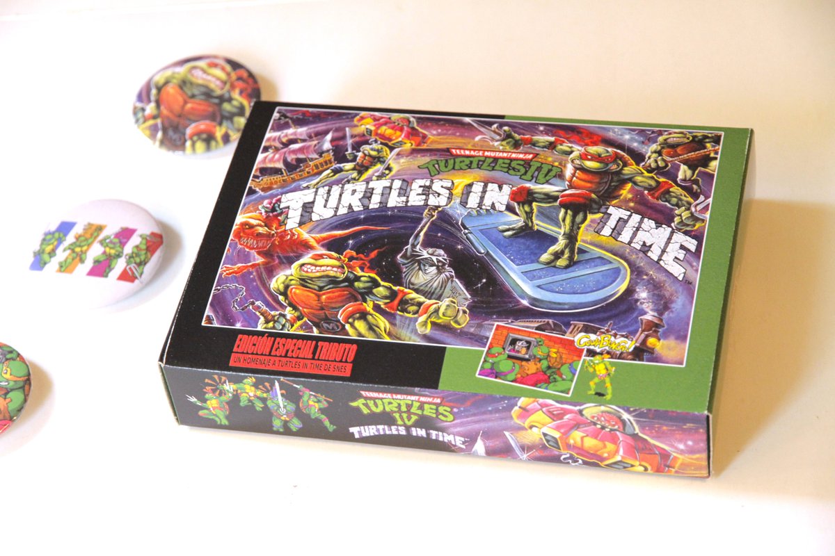 Super90sGames's tweet photo. Cowabungaa!🥳🥳Directos a la masa de la #Pizza con la nueva caja custom para el homenaje al #TurtlesIV #TurtlesinTime de #SNES😍🍕Una caja custom con nuevo diseño llena de detalles y extra de queso como le gusta a Donatello! En el hilo más fotos! 🐢🥷🍕😋🎉#EdiciónEspecialTributo https://t.co/NuQ6bd8TkY