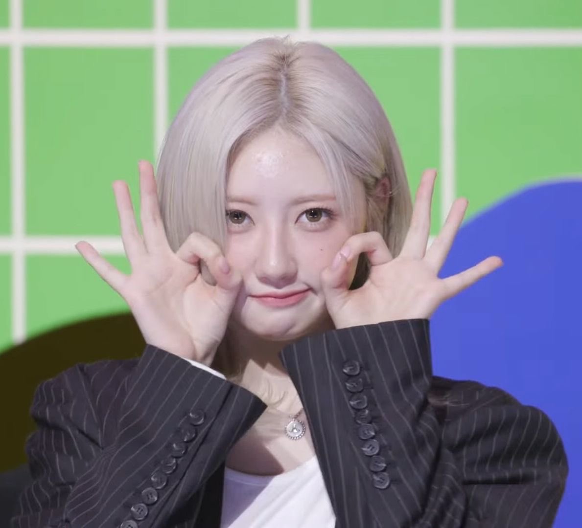 swanladv's tweet image. ❤︎ Give Away khusus RolePlayer Only !

100.000 untuk 2 orang (masing-masing 50k)

syarat :
-  rt &amp;amp; like tweet ini 
- rep tag @.rawmi 

𐙚⋆°｡⋆♡ thankyou ! 🫰🏻