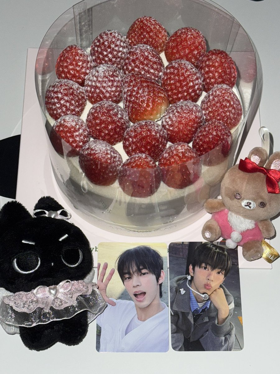 도후니생일이야 ! ! 🪽🪽
생일축하해 똥깡아지 . . ♡ 

#Happy_DOHOON_Day 
#기억해_도훈이의_반짝일_순간
#MZKingDohoonDay