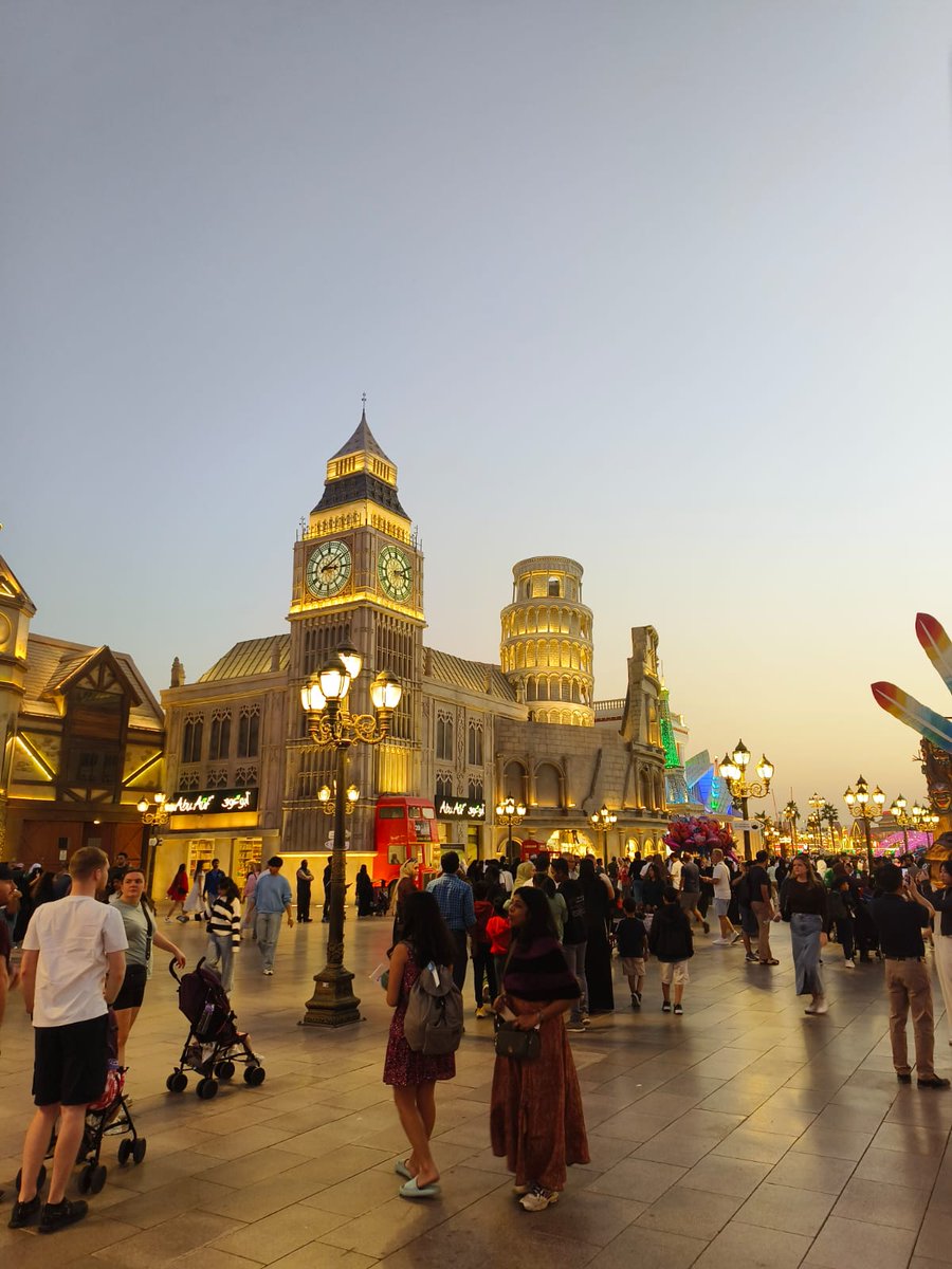TravelerGiant's tweet photo. Global Village Dubai. https://t.co/Xs5hjmt0nM
