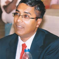 melvindlima's tweet image. Throw back Thursday. This is what I looked like in 2015 at a dental meeting in Kampala. Read the tale of how 2 dentists came up with a brilliant idea in 2021 and where  they are today. Any advice for them? facebook.com/share/p/1Kbhq5…