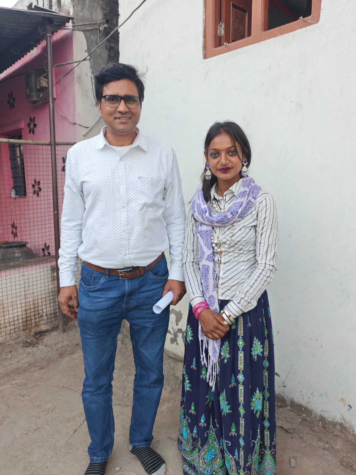 Tollywoodhub on x: "Monalisa Will Soon Be a Movie Star! She gets a film offer ... Writer-Director Sanoj Mishra Signed Her for the Diary of Manipur. #Monalisa #film #Sanojmishra #TheDianofmanipur https://t.co/xjdznkes1j" / X