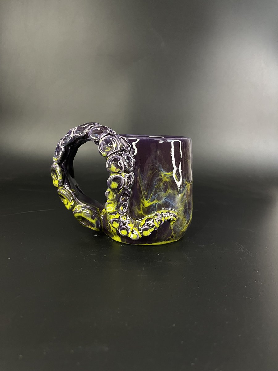 штормове попередження йобнулось з роками tweet media