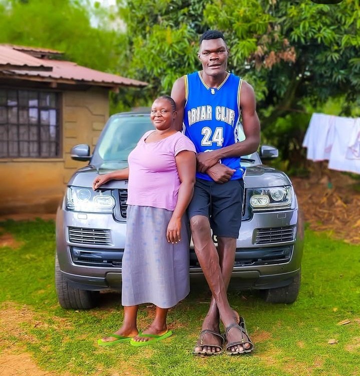 YaGal_Eunndrio's tweet photo. Guys goal ni kuchange home 📌ndio maana some of us tuna overwork day and night 😊I want to see her smile again 😌
Hii gig ikienda hivyo itabidi nmerudi Home mkono tupu kutoka huku 💔

kindly guys support me by following me✅and retweeting ✅🥹this can't cost you anything 🙏🇰🇪 https://t.co/6S8EoEI3m3