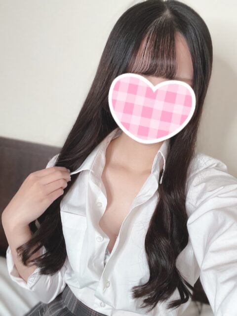 agh_sby's tweet photo. 《本日のラスト1枠!!!!!🈳》
お見逃しなく⚠️

ア●ダー、現●JK、非行少女、裏●女子、ミテコetc...ww
伝え方は様々あれど受け取る事実は一つのみ！所謂『圧倒的未成年感』を第六感でビンビン感じchau事間違いなし🔞✨
「校則は破る時があるけど非行はしない」
「P？流行ってるけど私は作らない」
ピチピチで可愛くて人目を惹きがちだけど浮かれて調子に乗ってない🏫
同級生で一人は居たであろうなんか魅力的な女の子💗
“今”をガチで生きる女子校育ちの少女が入店㊗️⭐️

153cmＣカップ
🔰二ノ宮るる