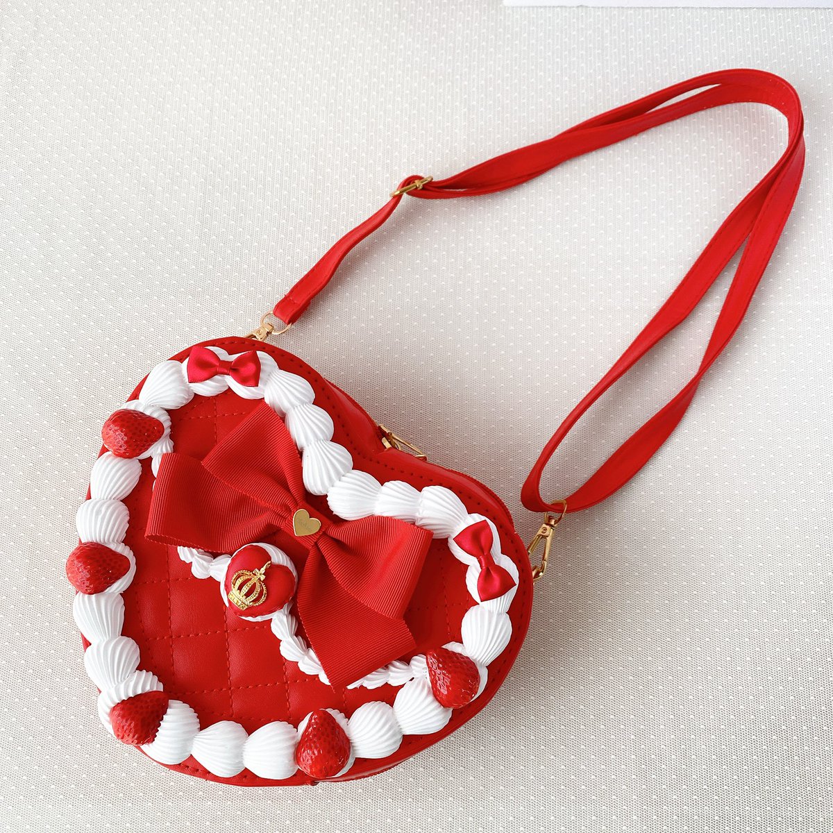 🎀ロマアラ販売品⑨🎀 いちごのケーキショルダーバッグ🍓 いちごケーキ