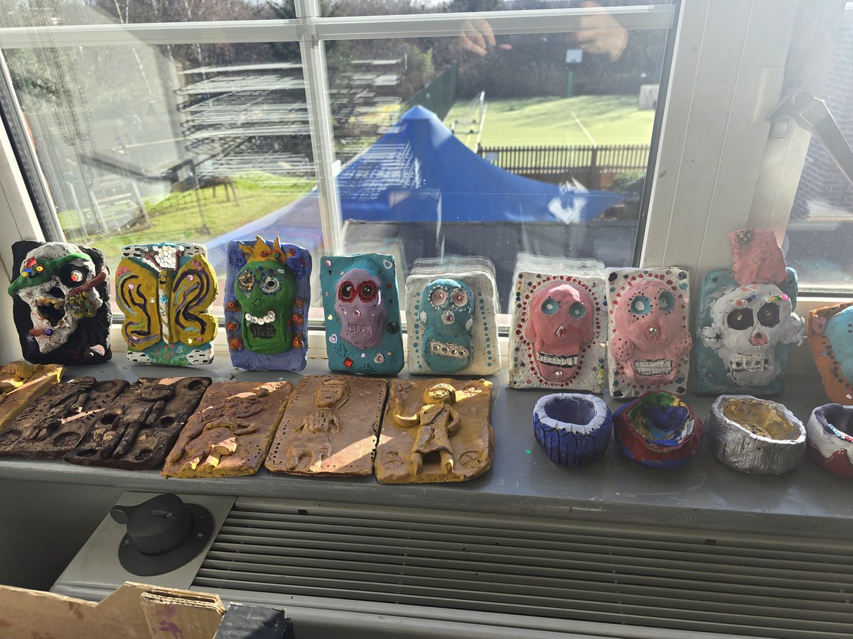 Kingsbury Green Primary School (@kgreen_brent) on Twitter photo Check out a small sample of the incredible artwork our children have been producing in the art room with Ms W-R, our wonderful art teacher. ππ¨π©βπ¨π¨βπ¨ Check out a small sample of the incredible artwork our children have been producing in the art room with Ms W-R, our wonderful art teacher. ππ¨π©βπ¨π¨βπ¨