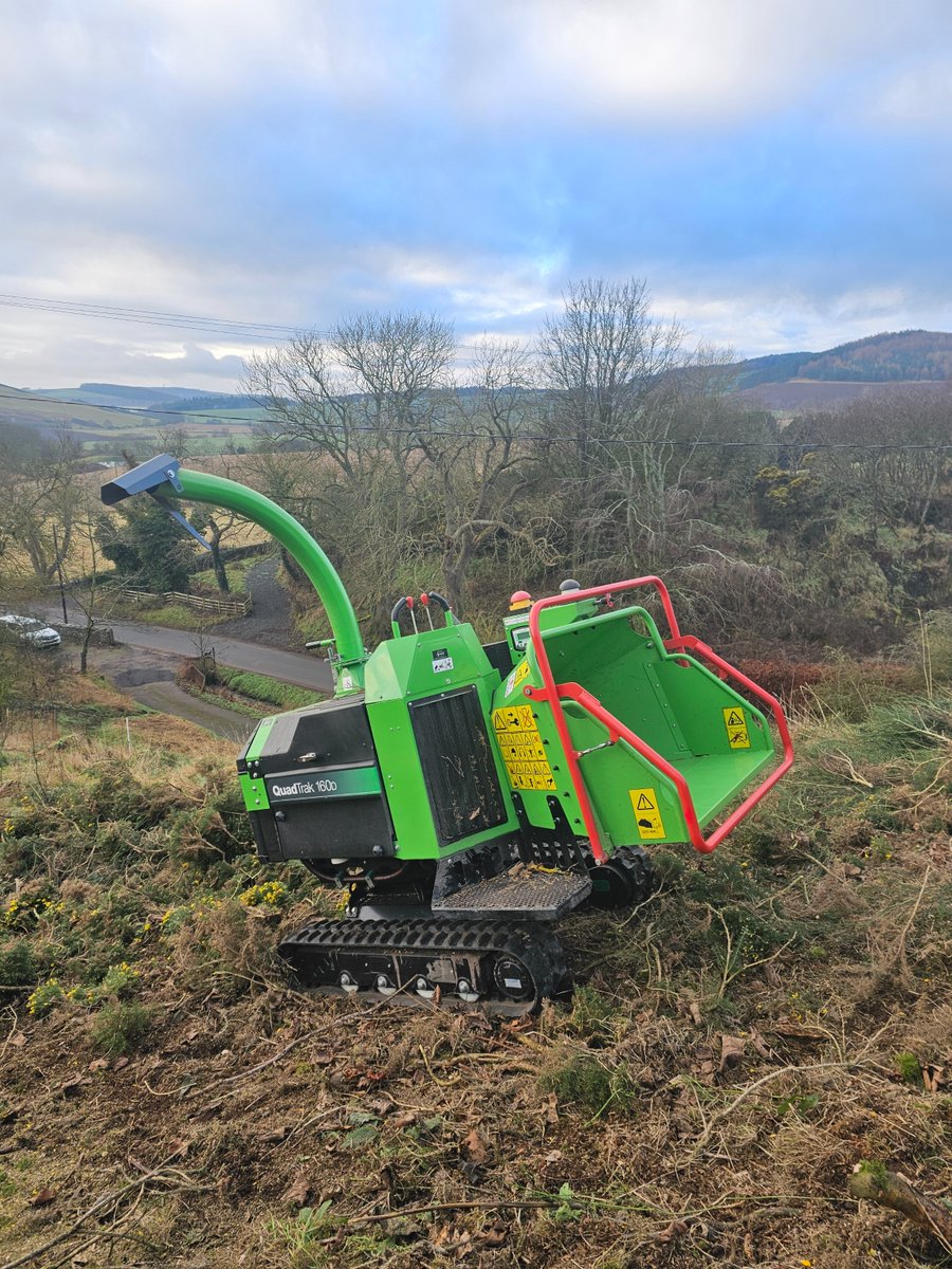 hamrossgroup's tweet image. 💥 GREENMECH QUADTRAK 160D 💥

Thank you to Roddy McIntosh for sharing these great photos of his new GreenMech QuadTrak 160D machine, sold by Area Sales Manager Scott Davis 💪🏼

Please contact your local sales rep for any enquiries 📞

#GreenMech #QuadTrak #WoodChipper