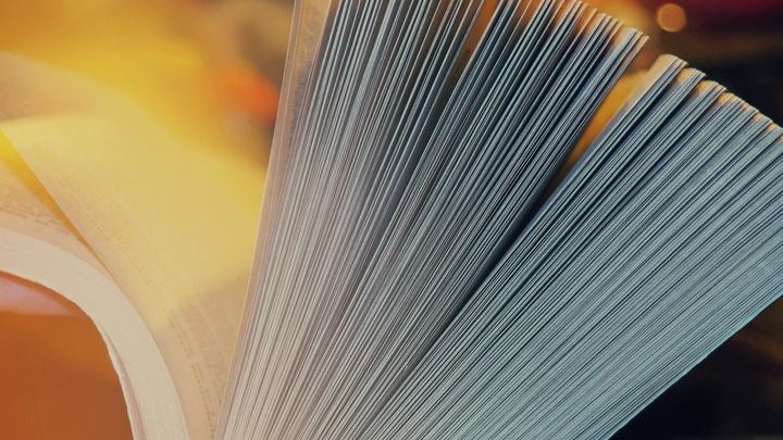 isstirling's tweet image. Graphics and Print Services offer a soft binding service. See our section on binding your dissertation in UniDesk for all the details: stir.ac.uk/26o. Perfect for those lochside dissertation pics! #StirDissertationWeek #StirFinalYear
