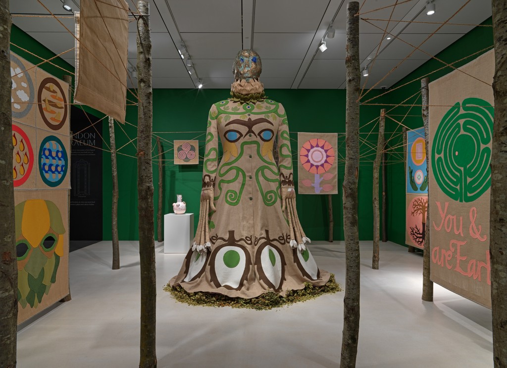 Stephen Friedman Gallery (@sfgallerylondon) on Twitter photo Jonathan Baldock’s new immersive installation, ‘0.1%’, opens today at London Mithraeum Bloomberg SPACE, exploring myths, rituals and hidden histories. On view until 5 July. <a href="/bbgconnects/">Bloomberg Connects</a> Click the 🔗 link to plan your visit and find out more: stephenfriedman.com/news/1120-jona… Jonathan Baldock’s new immersive installation, ‘0.1%’, opens today at London Mithraeum Bloomberg SPACE, exploring myths, rituals and hidden histories. On view until 5 July. <a href="/bbgconnects/">Bloomberg Connects</a> Click the 🔗 link to plan your visit and find out more: stephenfriedman.com/news/1120-jona…