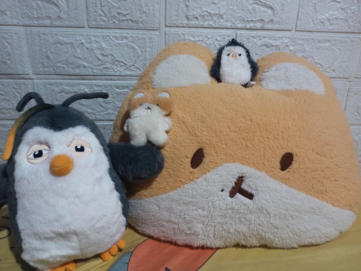 lia_dks's tweet photo. Thank you so much @LLShoppe nakauwi na po si zzirange plush hihi super love it ๐ฅน๐ซถ mukang bugnutin lang sa picture hahaha #LLSFeedbacks https://t.co/ubmfjlzxB2