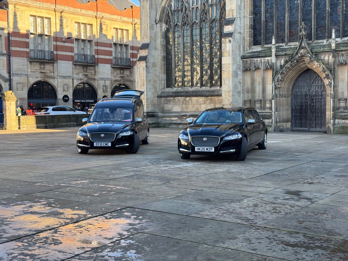 Working in Hull today for the funeral of Lord Prescott. It shouldn’t come as any surprise that the cortège was made up of… two Jags.