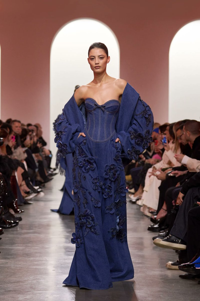 Miki_Trent's tweet photo. Elie Saab
Spring 2025
Haute Couture https://t.co/XuvKKhmIEP