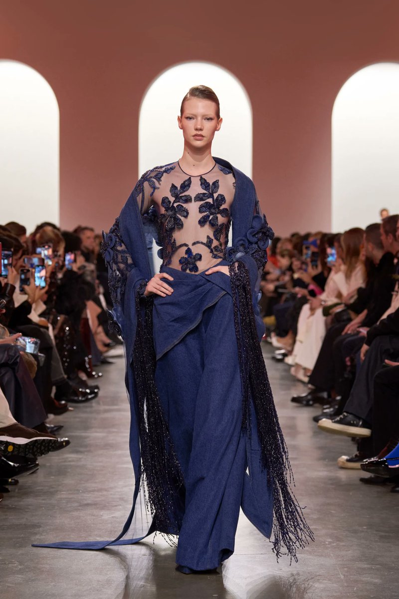 Miki_Trent's tweet photo. Elie Saab
Spring 2025
Haute Couture https://t.co/XuvKKhmIEP