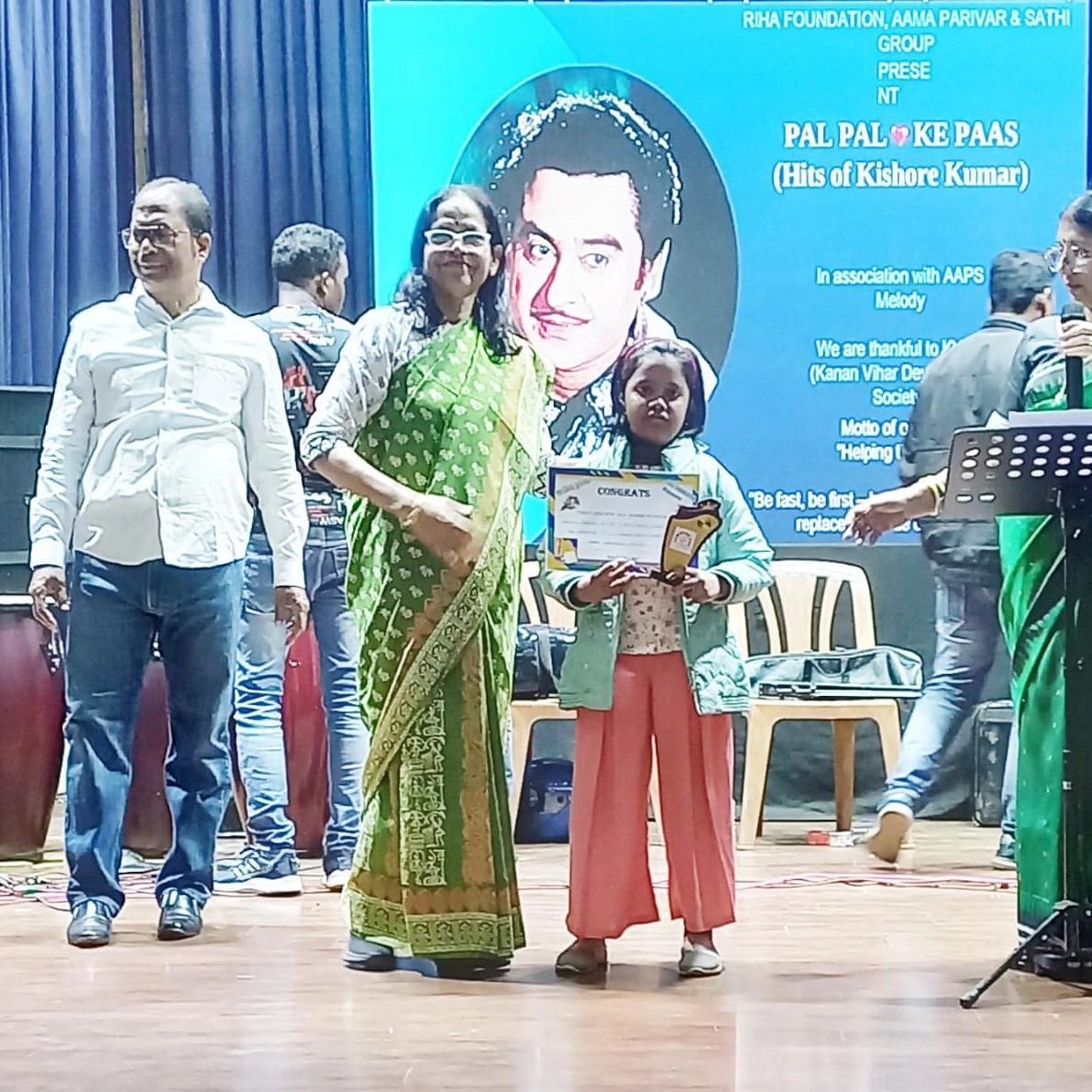 odmpublicschool's tweet photo. ππ¬ Congratulations to Saanvi Shanaya! π¬π
We are thrilled to announce that Saanvi Shanaya of Grade I has secured 1st place in the District-Level Science Quiz Competition organized by Riha Foundation & Ama Paribar! ππ
#OPSExcellence #ScienceChampion #DistrictLevelWinner https://t.co/RkYomKmI4o
