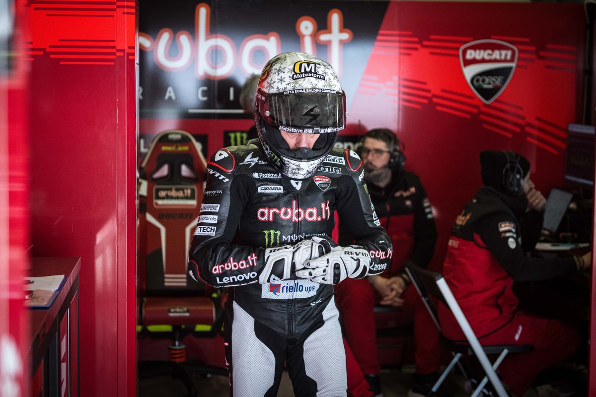71ManagementLtd's tweet photo. ALVARO BAUTISTA | WSBK
PRESEASON TEST | PORTIMAO

#Alvaro continued the set-up work at #Jerez, #recording the 12th fastest time (1'42.141). On Day 2, he #crashed, without any particular consequences.

#SBConsulting #WSBK #Test #AB19 https://t.co/JXMPIMlSK2