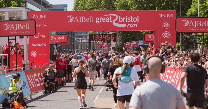 BristolRoversCT's tweet photo. 🏃 Represent #BristolRovers at this year's #Bristol10k

We have secured a number of charity places, and we are looking to recruit a team of 'Gas Heads' to take part and raise money to help us continue the work we do within our community

Click below for more info ⬇️🔵⚪️@Great_Run