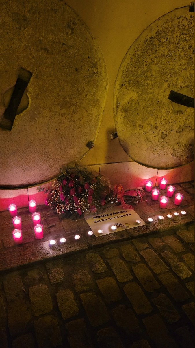 andresvs01's tweet photo. Alberto y Ascen, siempre en nuestra memoria https://t.co/unYVk9PpTH