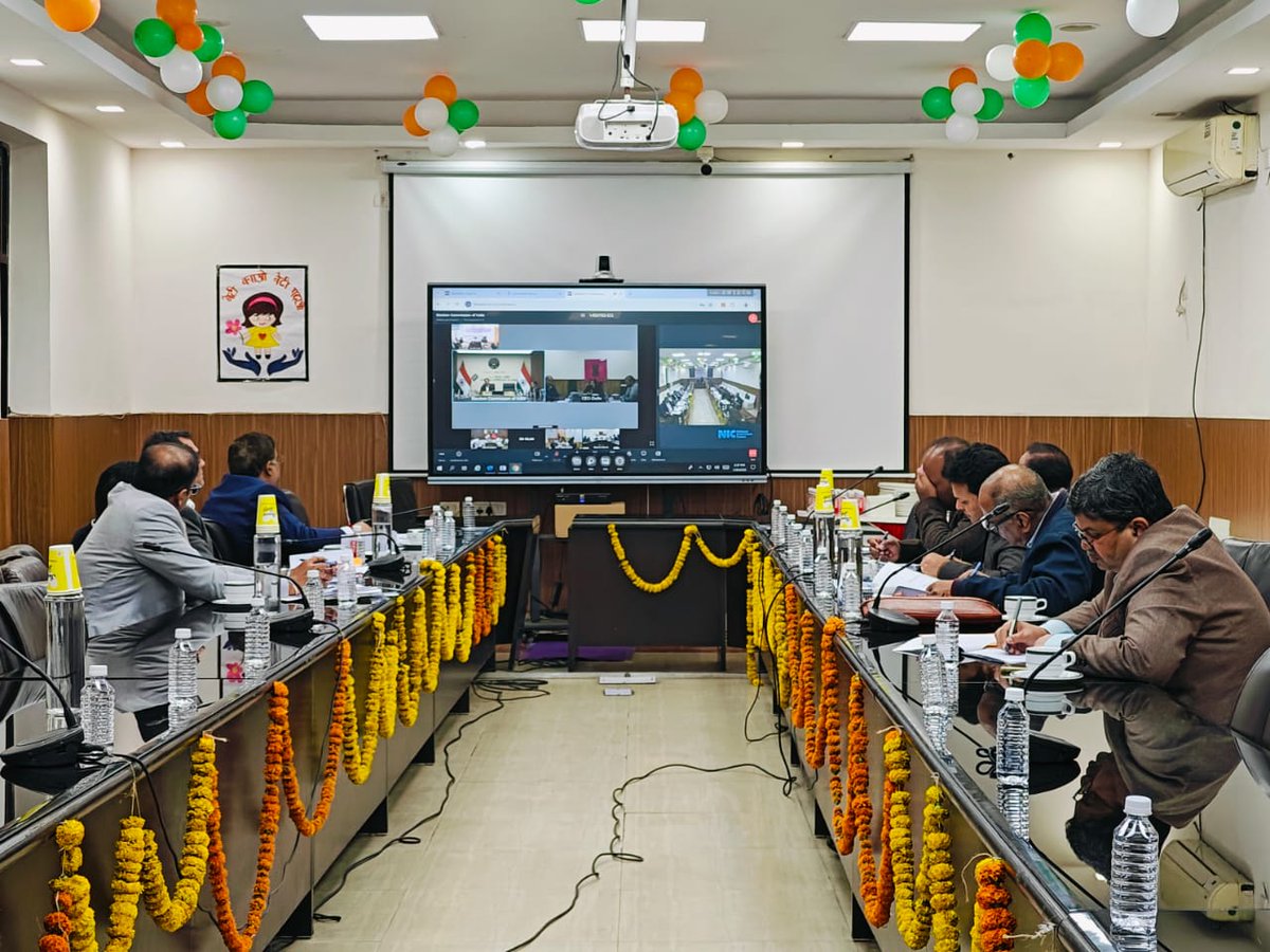 DMCentralDelhi's tweet image. Delhi gears up for polls! @ECISVEEP  concluded a video conference with Central Observers to review poll preparedness &amp;amp; ensure a smooth General Election to the Legislative Assembly of NCT of Delhi, 2025! 

#DelhiElections2025 #PollPreparedness #ElectionCommission #NCTofDelhi