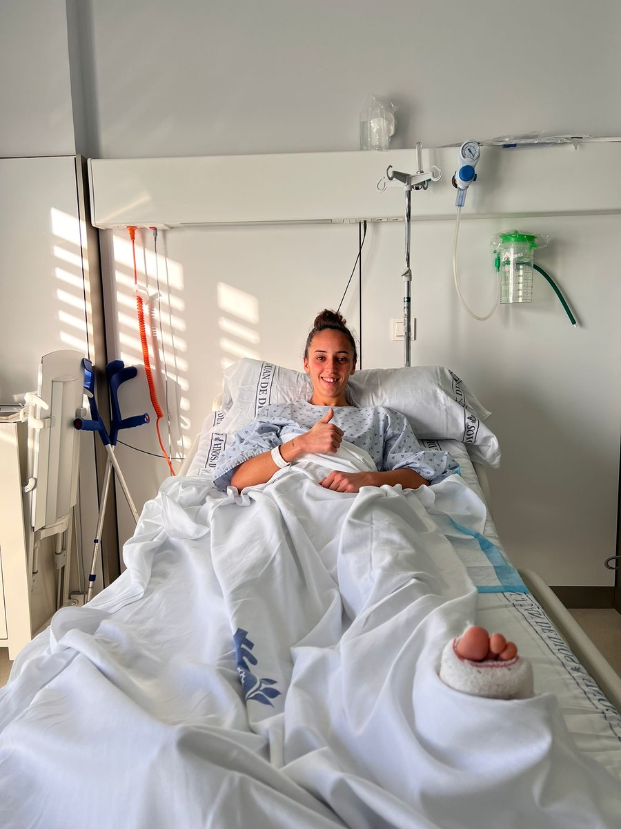Gema Soliveres ha sido operada con éxito de su lesión en la rodilla izquierda 🏥✅

¡Un día menos para tu regreso, <a href="/gcholbi8/">Gema</a>! 💪🏼💚

#BetisFéminas #LigaF