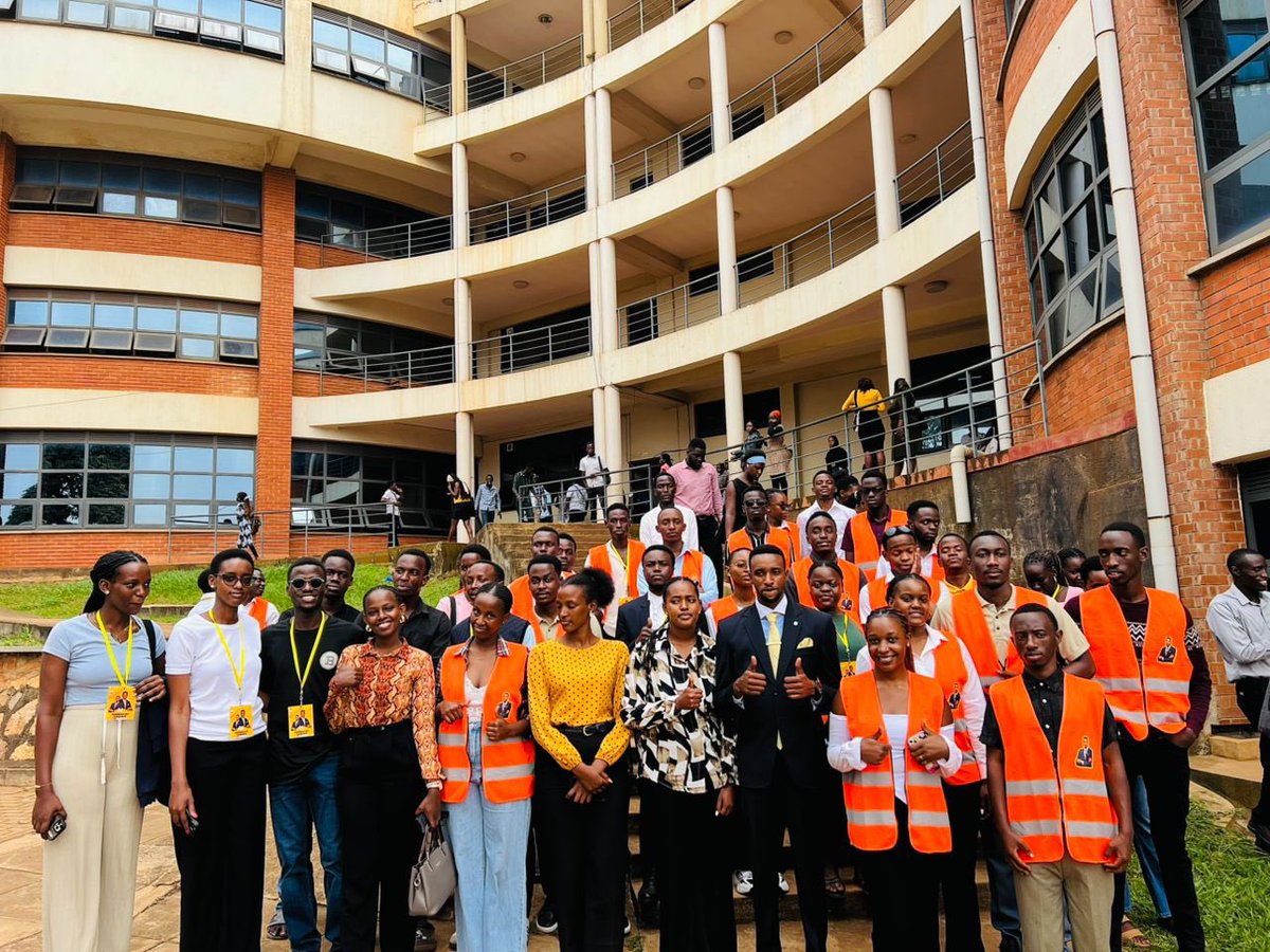SirAmbaho's tweet photo. “Let this colorful yellow Thursday shine bright with joy, warmth, and positivity! 

Embrace the energy of the day, spread kindness, and let your light glow just like the golden sun. 

(My team) Keep moving forward—you’re doing amazing 

#kisanja Hakuna Matata https://t.co/JkhRoSocO1