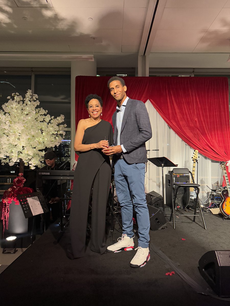 NancyatHeart's tweet photo. Last night’s #ImpactWithHeart event was an inspiring celebration bringing health and hope to communities. Congratulations to honorees Chris Thompson @SoberSidekick1 and Shavini Fernando @OxiWear and thanks to emcee @Sharon_Epperson, and special guest @RubenStuddard #HeartMonth https://t.co/hzYCKz6vBP