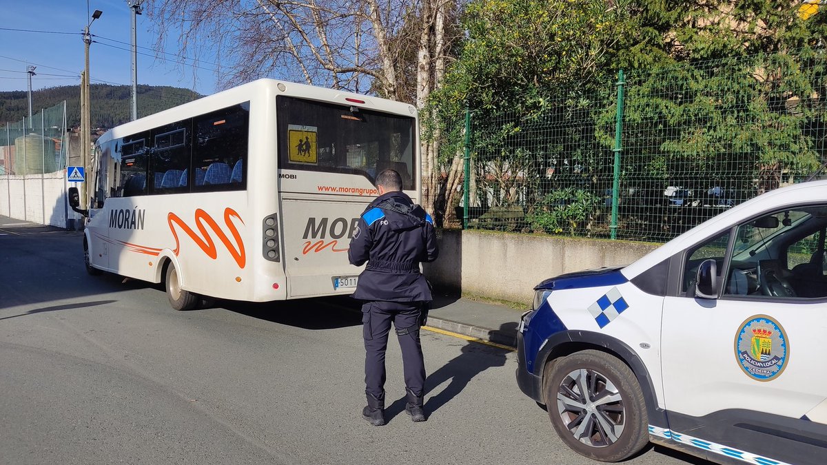 PoliciaLocal Cedeira tweet media