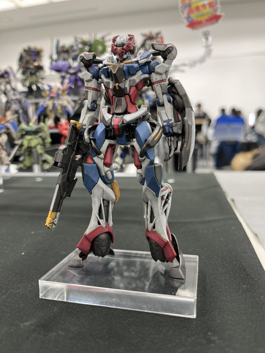 昨日の八我展3のまとめ続きー

同じ卓列のチロシ課長さん。
筆塗りでこれら出来てるのすげぇ…｡もうその言葉しか出てこないという。
アーティファクトの塗装済み作品がこれだけ並ぶと壮観ですね✨️
#八我展示会3