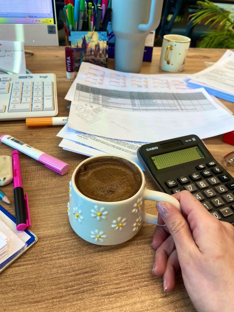 EkncZeynep's tweet photo. Hala uyanmaya çalışıyorumdur. https://t.co/hG4hbE72nj