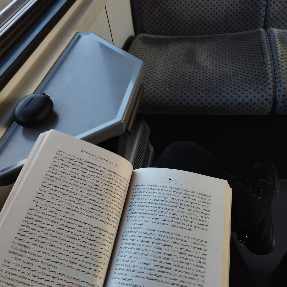 sab2002247's tweet image. господи, как же хорошо
вот бы эта атмосфера не заканчивалась