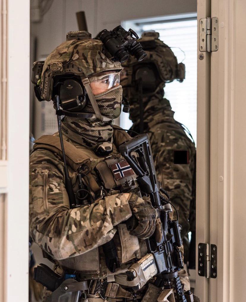 Norwegian MJK 🇧🇻 operators.