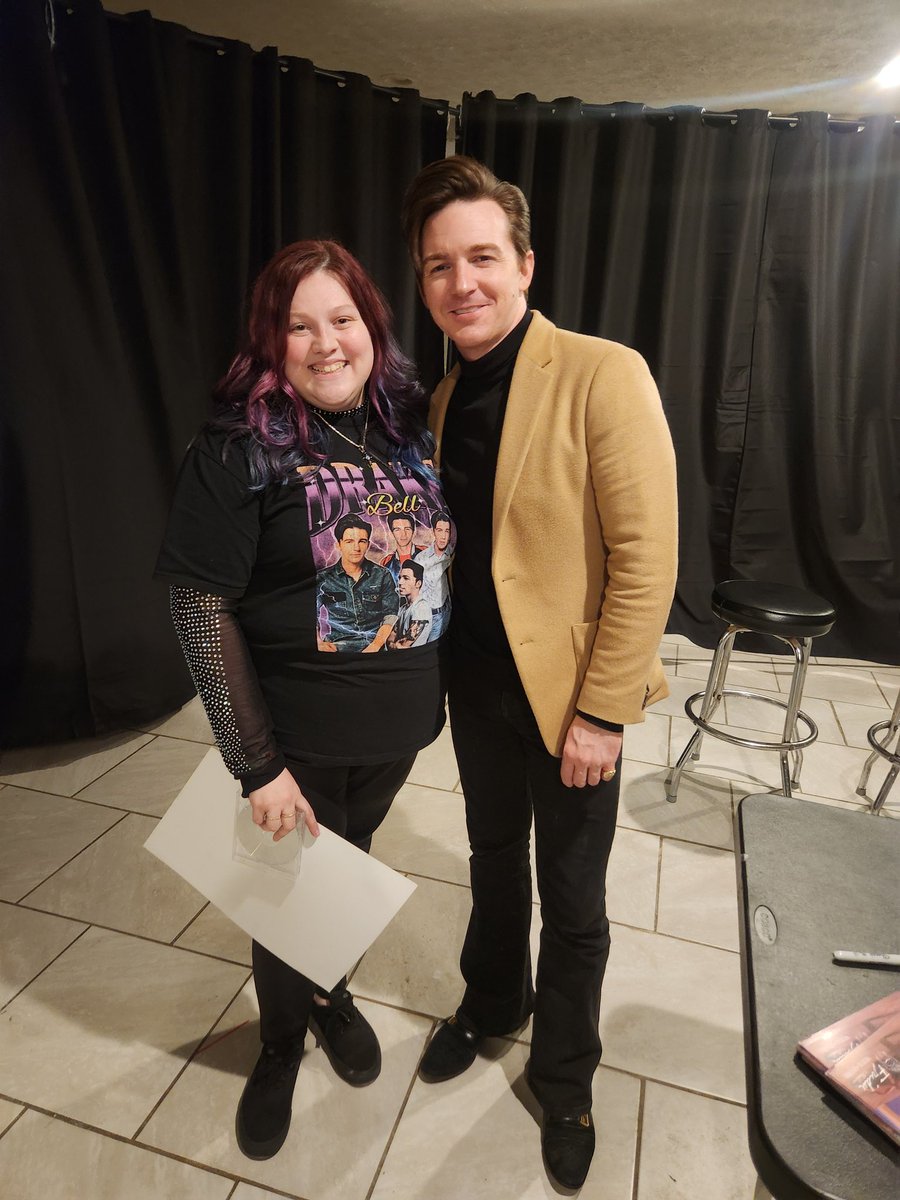 luvuHunterHayes's tweet photo. I'm still reeling from meeting @DrakeBell a couple of weeks ago! I've been a fan for 20+ years and can't believe this finally happened! He's such a strong, resilient person, a talented musician, and a kind soul. Great to meet you, Drake! https://t.co/sAjP7NX3QI