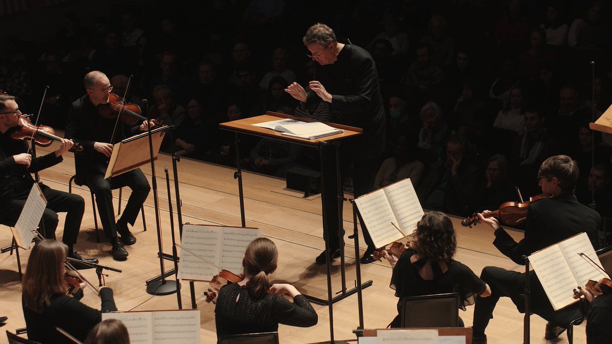 The Mozartists (@themozartists) on Twitter photo Opening 2025 with ‘1775 - A Retrospective’ = complete ✅
Bringing the music of 1775 to a rapturous <a href="/cadoganhall/">Cadogan Hall</a> in the latest instalment of our MOZART 250 series were soloists <a href="/alexlowesoprano/">Alexandra Lowe</a> and Alessandro Fisher, conductor and Artistic Director <a href="/IanPageMozart/">Ian Page</a> and (1/2) Opening 2025 with ‘1775 - A Retrospective’ = complete ✅
Bringing the music of 1775 to a rapturous <a href="/cadoganhall/">Cadogan Hall</a> in the latest instalment of our MOZART 250 series were soloists <a href="/alexlowesoprano/">Alexandra Lowe</a> and Alessandro Fisher, conductor and Artistic Director <a href="/IanPageMozart/">Ian Page</a> and (1/2)