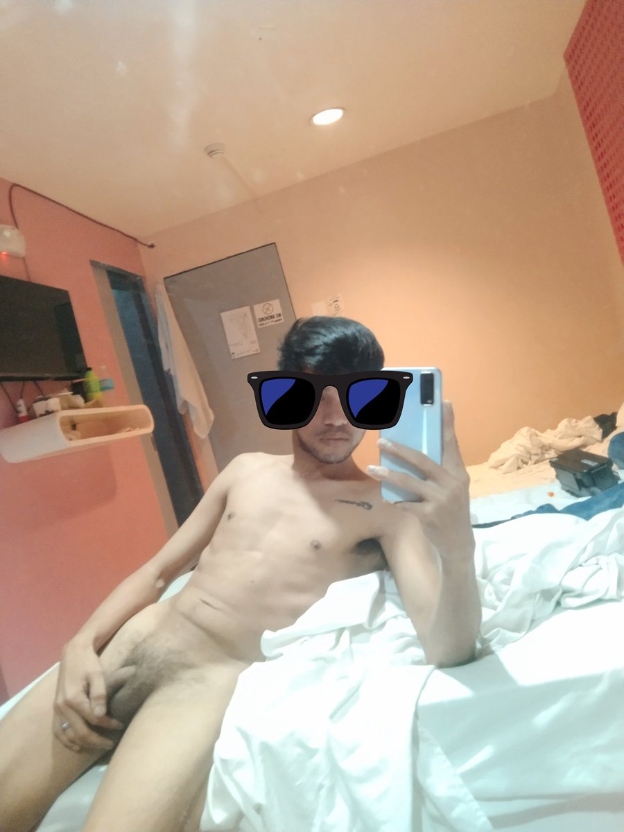 cebuversa1996's tweet photo. I'm so horny. 😫😫💦🚀🚀

📍In and Out https://t.co/0nQyTwjqT5