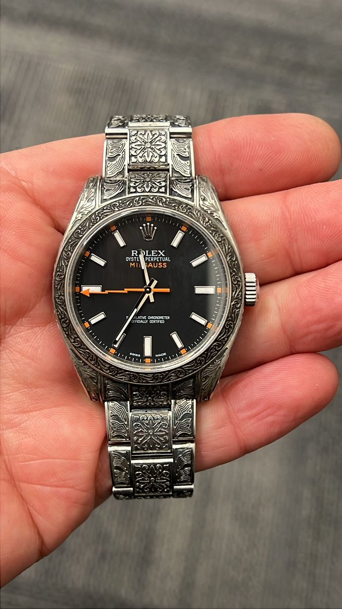 LuxuryWatchGuy1's tweet photo. Fully Engraved Rolex Milgauss https://t.co/3kwlBuSKpC