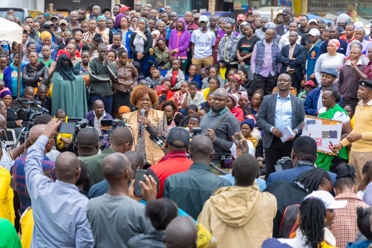 Today marked the official groundbreaking of the South B Modern Market in Starehe Constituency, Nairobi County, by Hon. Alice Wahome, Cabinet Secretary for the Ministry of Lands, Public Works, Housing, and Urban Development.  

This market is one of five County Strategic Markets