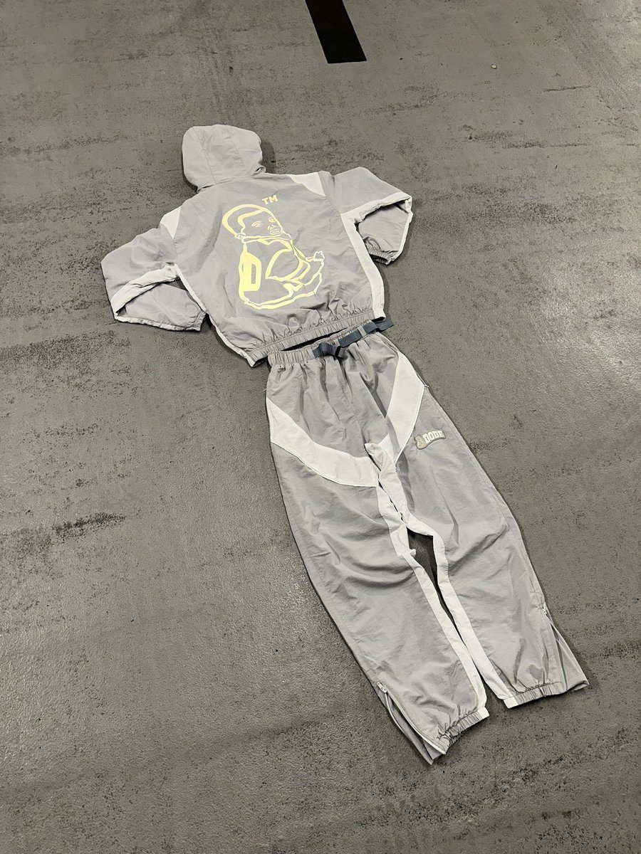 dodeclothing tweet media