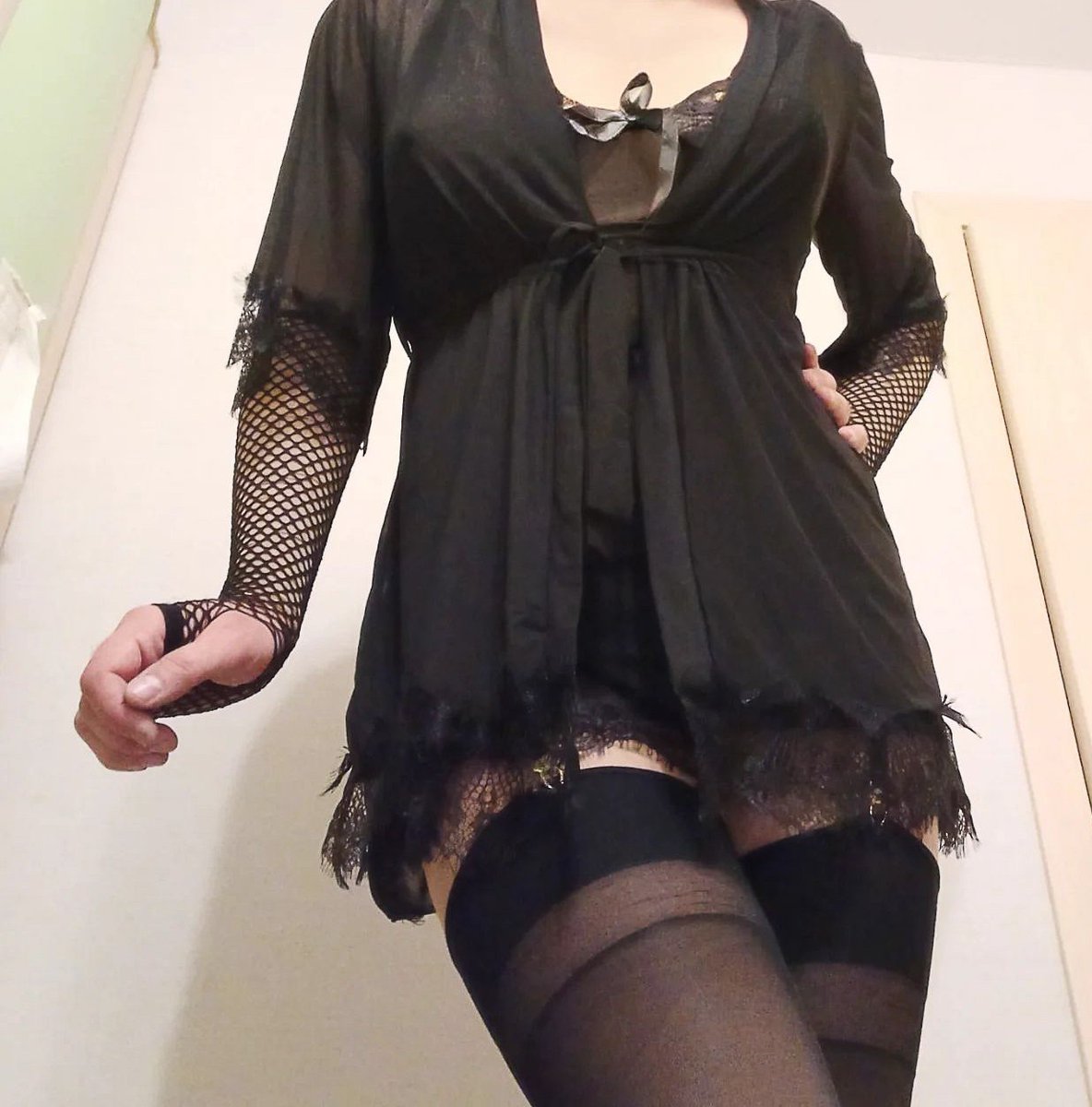 Merhaba BAYAN DEĞİLİM 05058687785
Olgun 40 yaş üstü Erkekler arayabilir.
Esenyurt meydandayim.